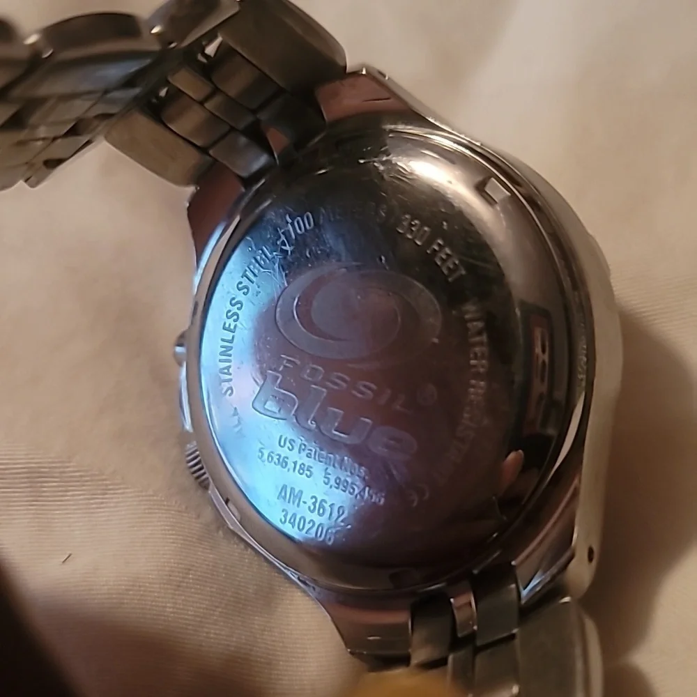Men’s Fossil Watch AM-3612 Blue 330' Water Resistant Silver‎ Blue Face